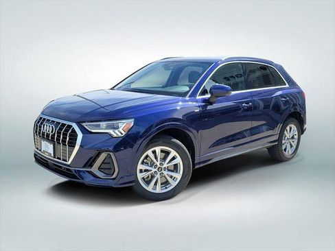 Certified 2025 Audi Q3 2.0T Premium AWD/4WD image 1