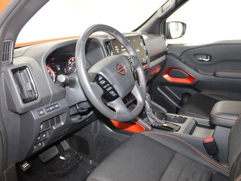 Used 2025 Nissan Frontier PRO-4X w/ Interior Protection Package AWD/4WD image 15