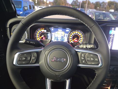 New 2026 Jeep Wrangler Sahara image 9