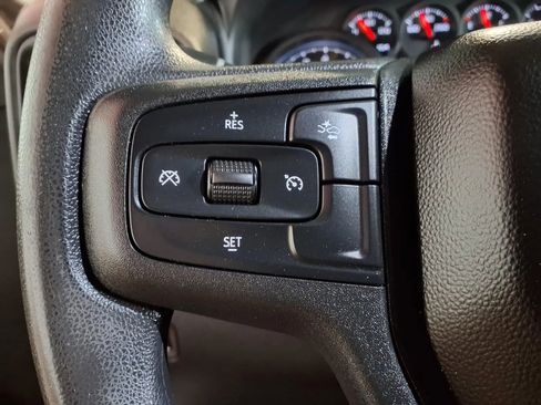 Used 2023 Chevrolet Silverado 1500 Custom AWD/4WD image 23