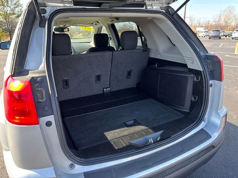 Used 2017 GMC Terrain SLE image 18