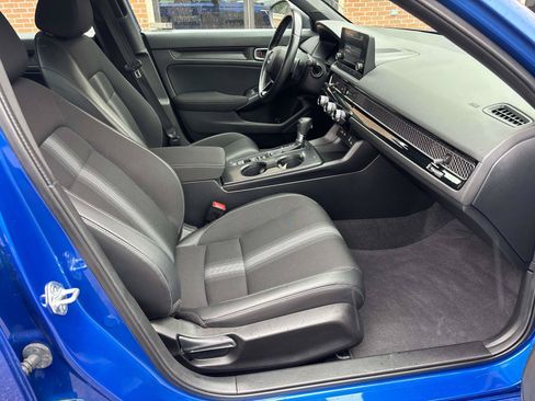 Used 2023 Honda Civic Sport image 25