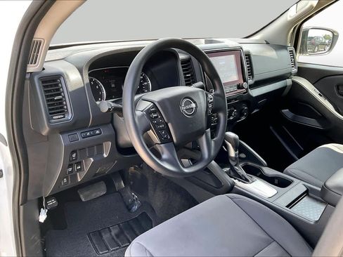 Used 2023 Nissan Frontier S w/ Technology Package AWD/4WD image 16