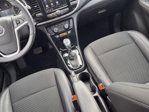Used 2022 Buick Encore Preferred w/ Safety Package image 9