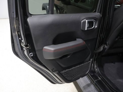 Used 2021 Jeep Wrangler Unlimited Rubicon AWD/4WD image 17