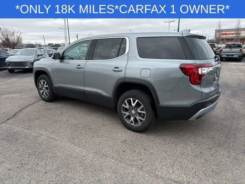 Used 2023 GMC Acadia SLE image 11