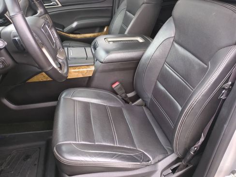 Used 2017 GMC Yukon Denali image 16