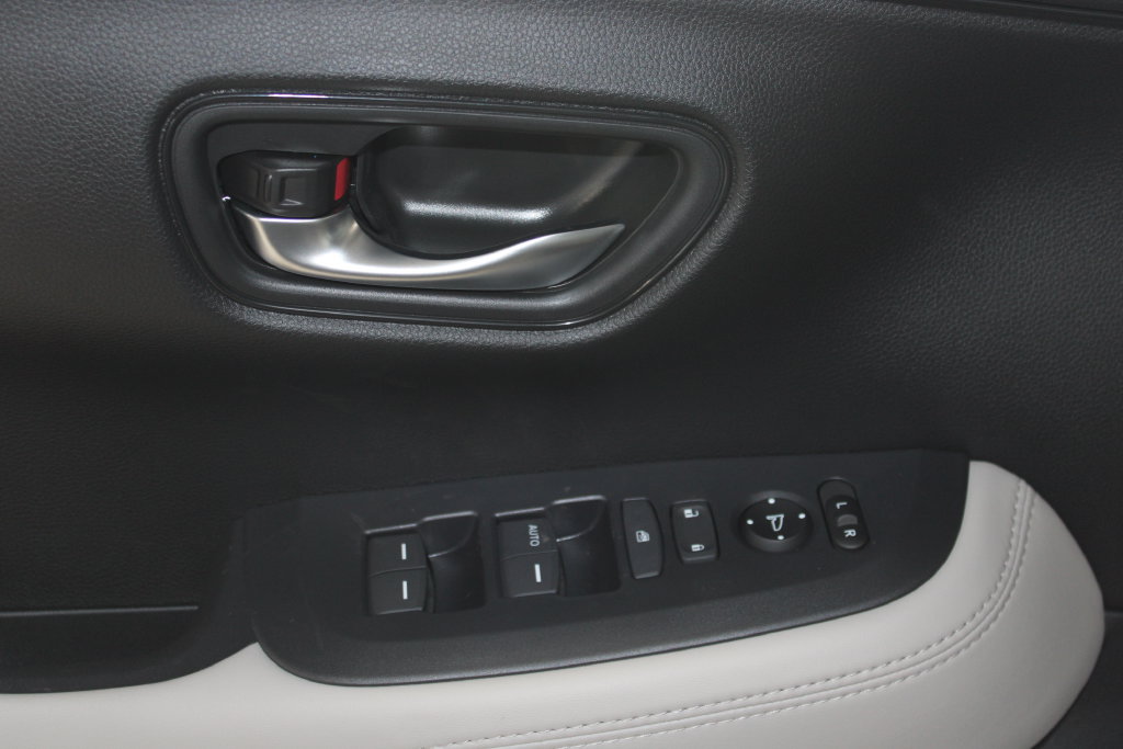 New 2027 Honda HR-V LX image 13