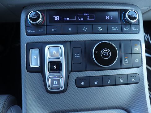 Used 2023 Hyundai Palisade Limited w/ Cargo Package image 38