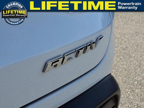 Used 2024 Chevrolet Trax ACTIV w/ Driver Confidence Package FWD image 10
