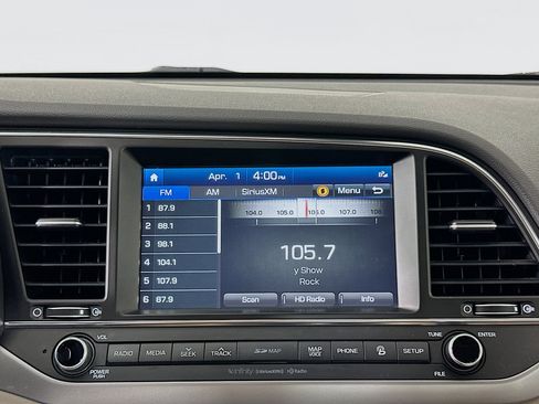 Used 2017 Hyundai Elantra Limited w/ Limited Ultimate Package 05 image 21