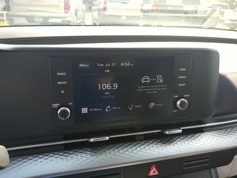 Certified 2024 Kia Carnival LX FWD image 14
