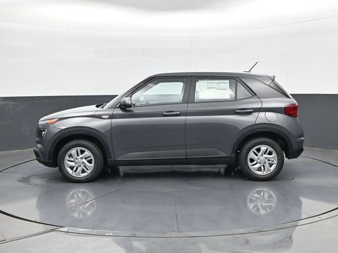 New 2026 Hyundai Venue SE FWD image 8
