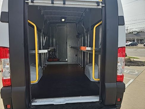 Used 2024 RAM ProMaster 3500 w/ Delivery Van Package FWD image 15