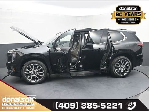 New 2026 GMC Acadia Denali Ultimate w/ LPO, Floor Liner Package image 24