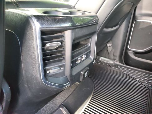 Used 2019 RAM 1500 Laramie AWD/4WD image 49