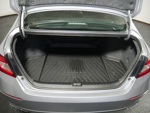 Used 2022 Honda Accord Sport image 6