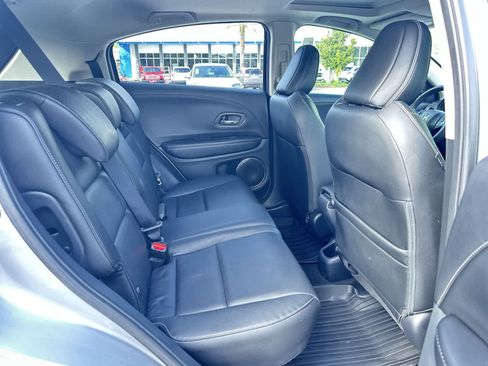 Used 2022 Honda HR-V EX-L image 16