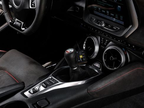 Used 2017 Chevrolet Camaro ZL1 RWD image 20