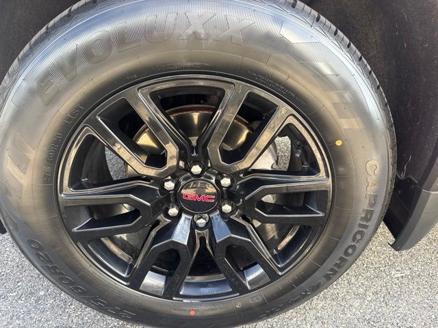 Used 2023 GMC Sierra 1500 Elevation AWD/4WD image 4