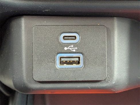 Used 2022 Ford Maverick XLT image 23