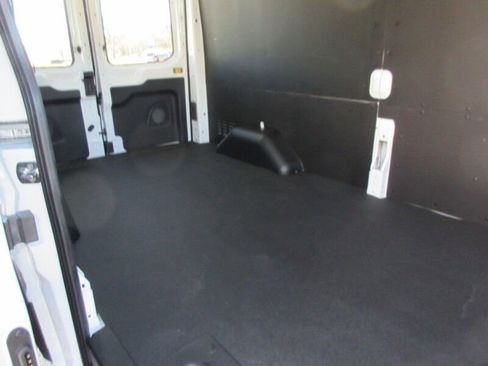 New 2026 Ford Transit 250 148 Medium Roof image 20