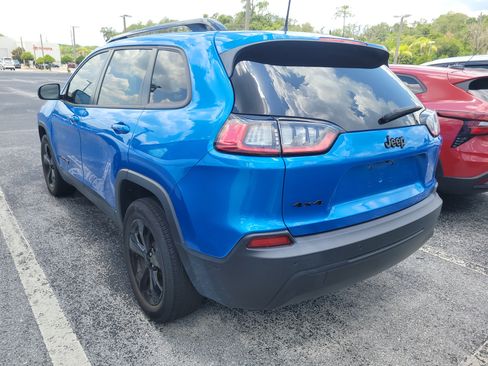 Used 2023 Jeep Cherokee Altitude Lux AWD/4WD image 5