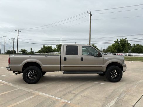 Used 2005 Ford F350 Lariat AWD/4WD image 4