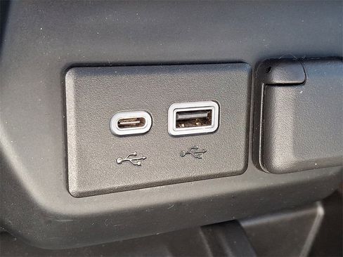 Used 2020 GMC Sierra 2500 Denali w/ Denali Ultimate Package image 25