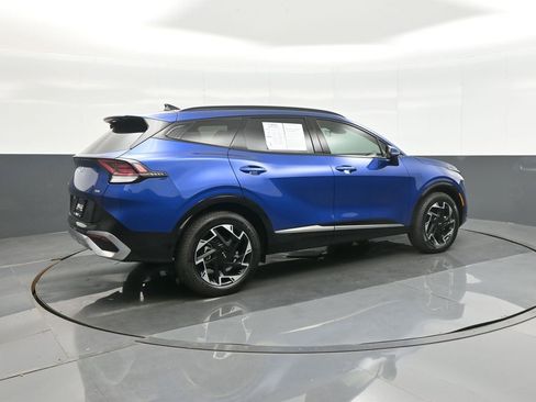 Used 2025 Kia Sportage SX image 7