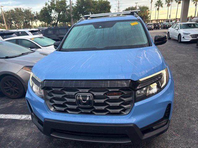 Used 2024 Honda Passport TrailSport image 2