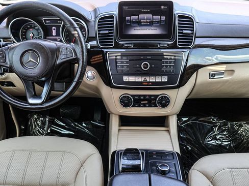 Used 2017 Mercedes-Benz GLS 450 4MATIC image 36