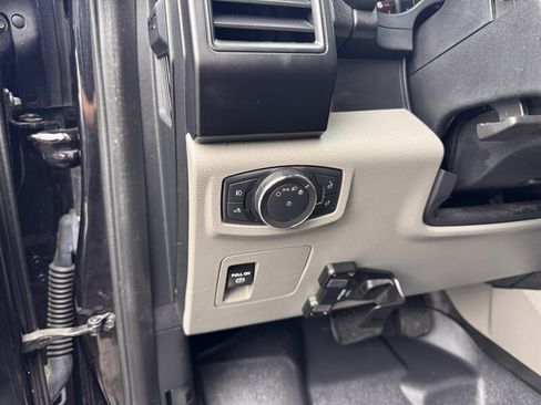 Used 2020 Ford F150 XL w/ Equipment Group 101A Mid AWD/4WD image 14