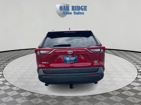 Used 2019 Toyota RAV4 XLE w/ Convenience Package AWD/4WD image 6