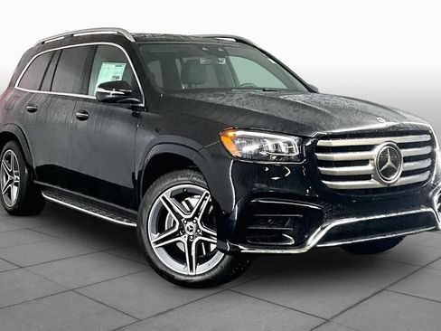 New 2026 Mercedes-Benz GLS 450 4MATIC image 2