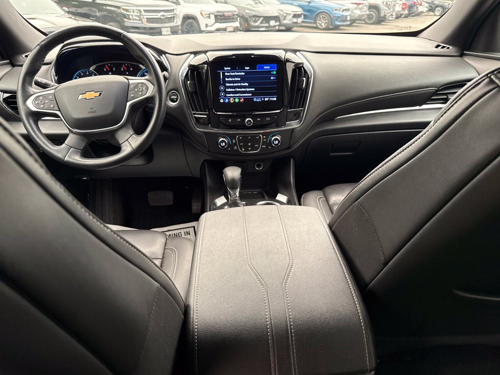 Used 2023 Chevrolet Traverse LT AWD/4WD image 18