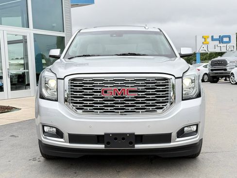 Used 2019 GMC Yukon Denali AWD/4WD image 5