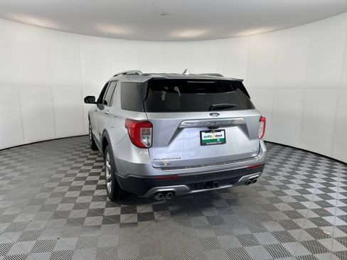 Used 2020 Ford Explorer Platinum w/ Premium Technology Package image 8