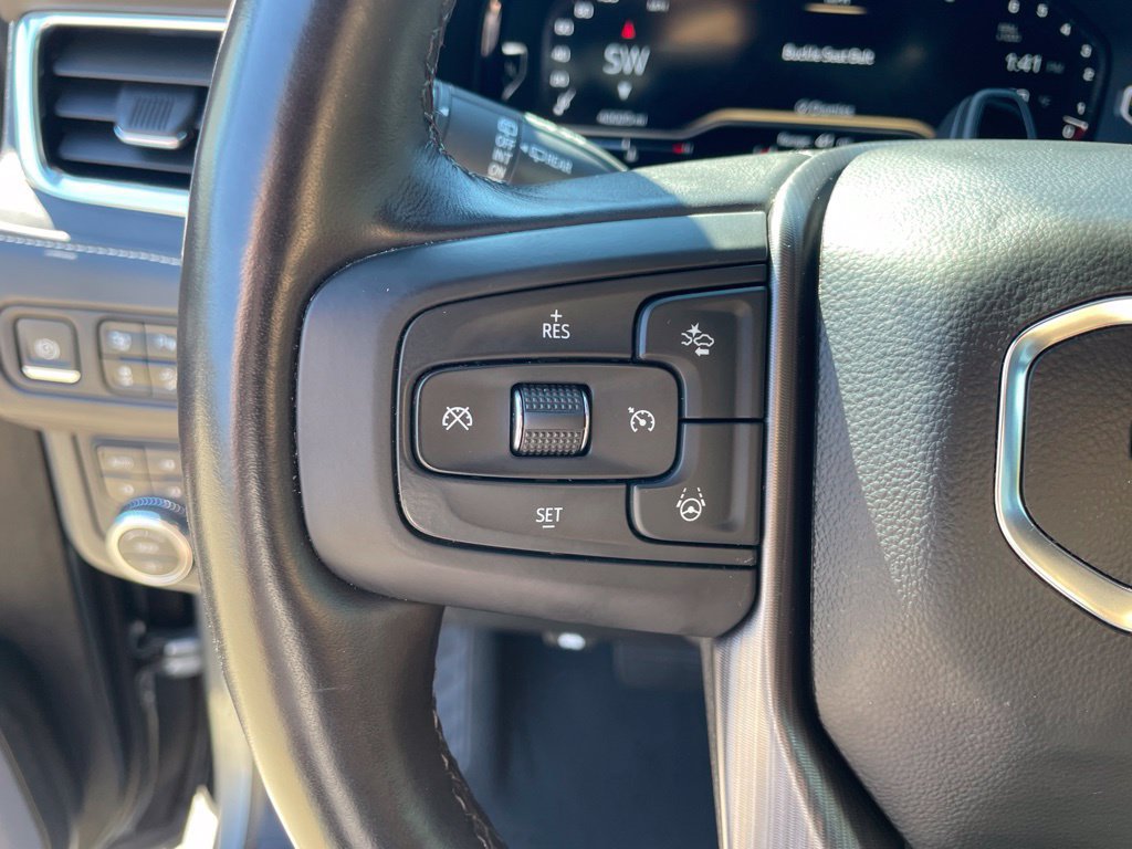 Used 2023 GMC Yukon Denali Ultimate AWD/4WD image 25