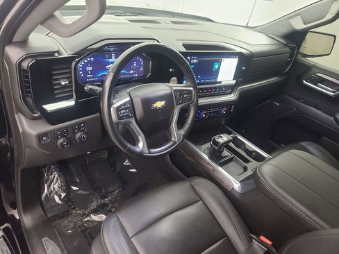 Used 2024 Chevrolet Silverado 1500 LTZ AWD/4WD image 28
