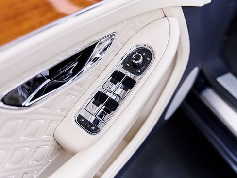 Used 2020 Bentley Continental GT AWD/4WD image 42