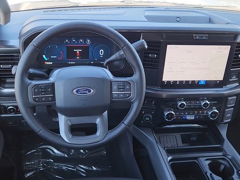 New 2026 Ford F250 Lariat w/ FX4 Off-Road Package image 14