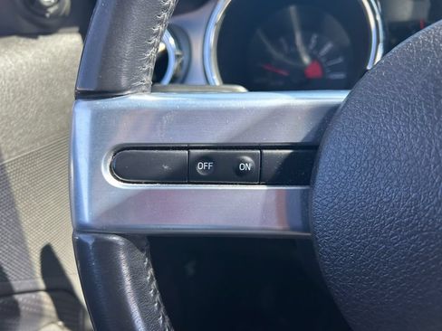 Used 2005 Ford Mustang GT Premium RWD image 23