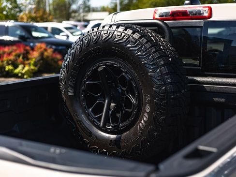 New 2026 Chevrolet Colorado ZR2 w/ ZR2 Bison Edition AWD/4WD image 12