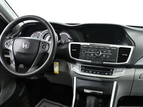 Used 2013 Honda Accord LX image 8