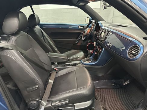 Used 2018 Volkswagen Beetle 2.0T S image 24