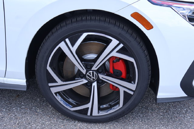 New 2026 Volkswagen GTI SE FWD image 9
