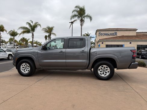 Used 2024 Nissan Frontier SV RWD image 6