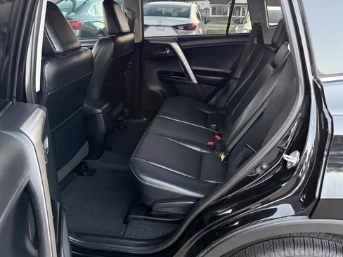 Used 2017 Toyota RAV4 Platinum FWD image 9