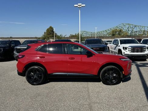 Certified 2025 Buick Envision Sport Touring image 6